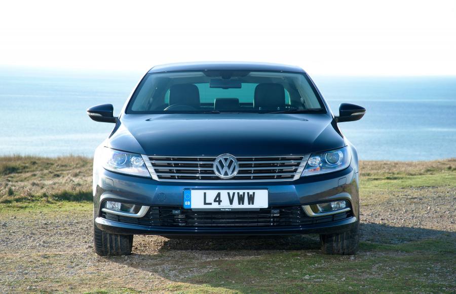  Volkswagen Passat CC GT 2013 года  (UK) (фото 5 из 7)